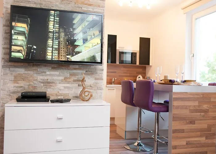 Traditional Tav - Design Apartment